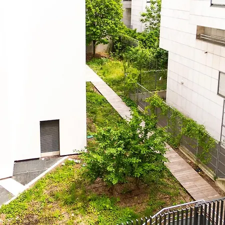 Charming Close To Pere Lachaise * 파리